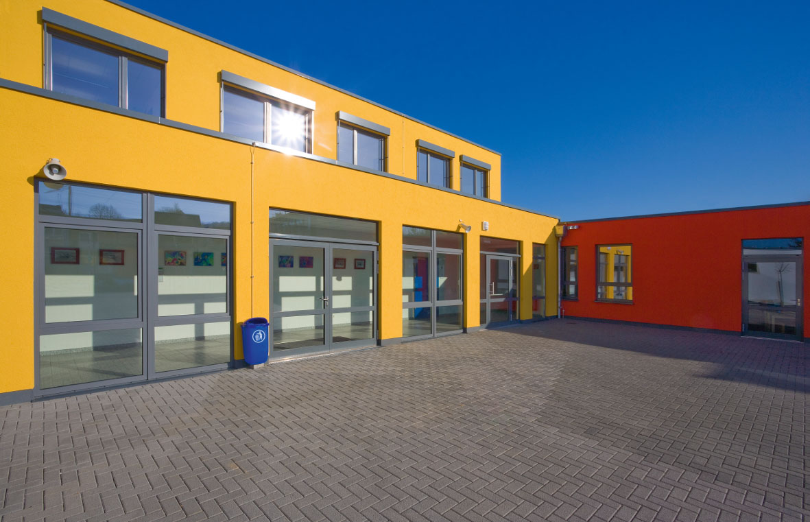 Neubau Schulgebäude Modulbauweise Idstein Hessen Außenansicht